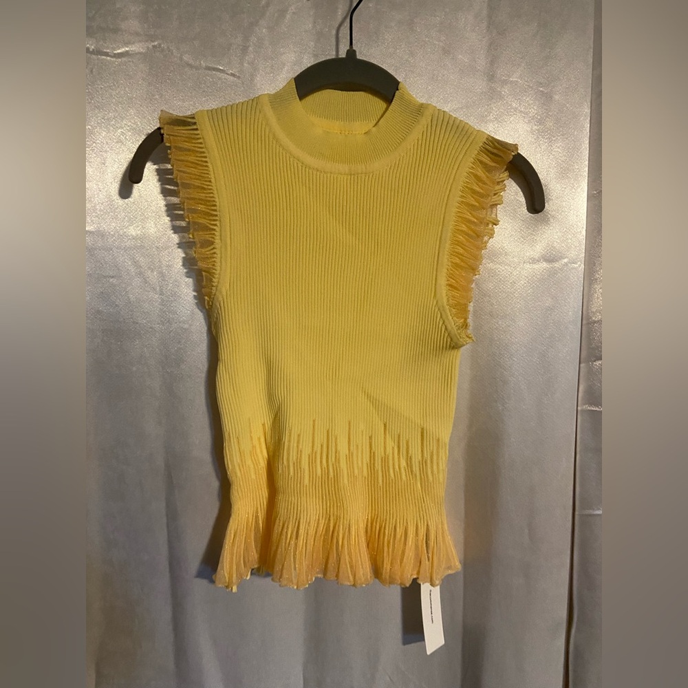 Commense Shirt with Ruffle Trim - Picture 4 of 6